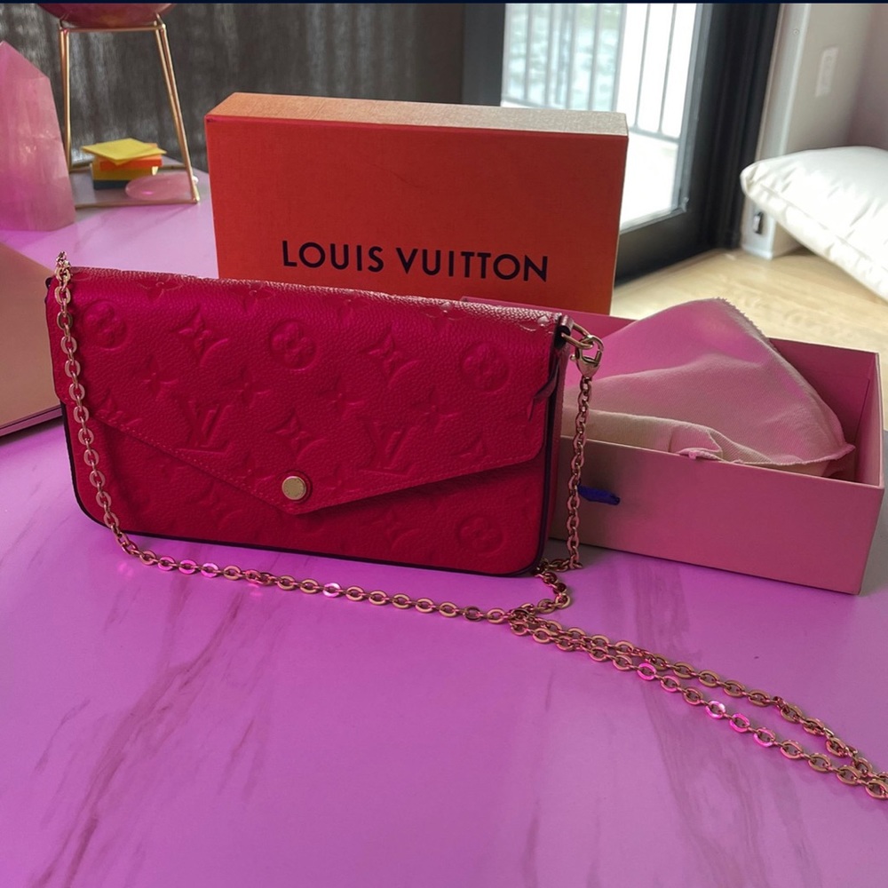 Red Louis Vuitton Pouchette